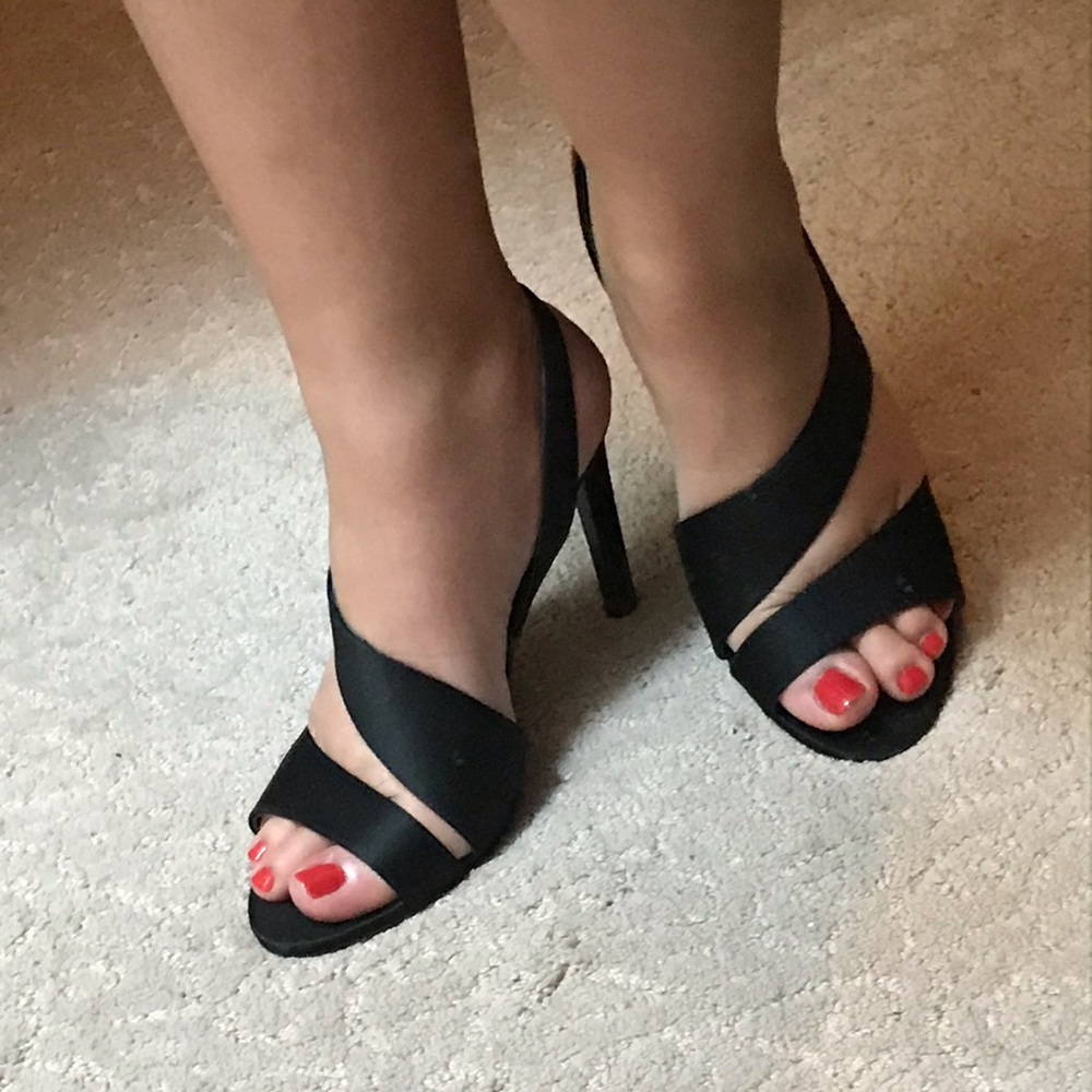 Nina Black Size 6 Heels - Picture 2 of 10